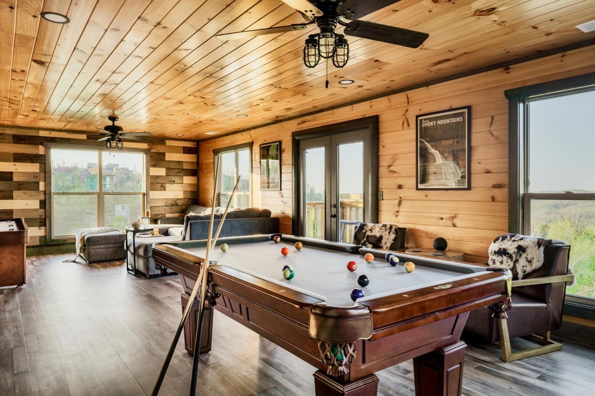 Mountainscape - Brand New Cabin W Views - Hottub - Firetable - Ps5 - Pooltable - 3 Pools Gatlinburg Dış mekan fotoğraf