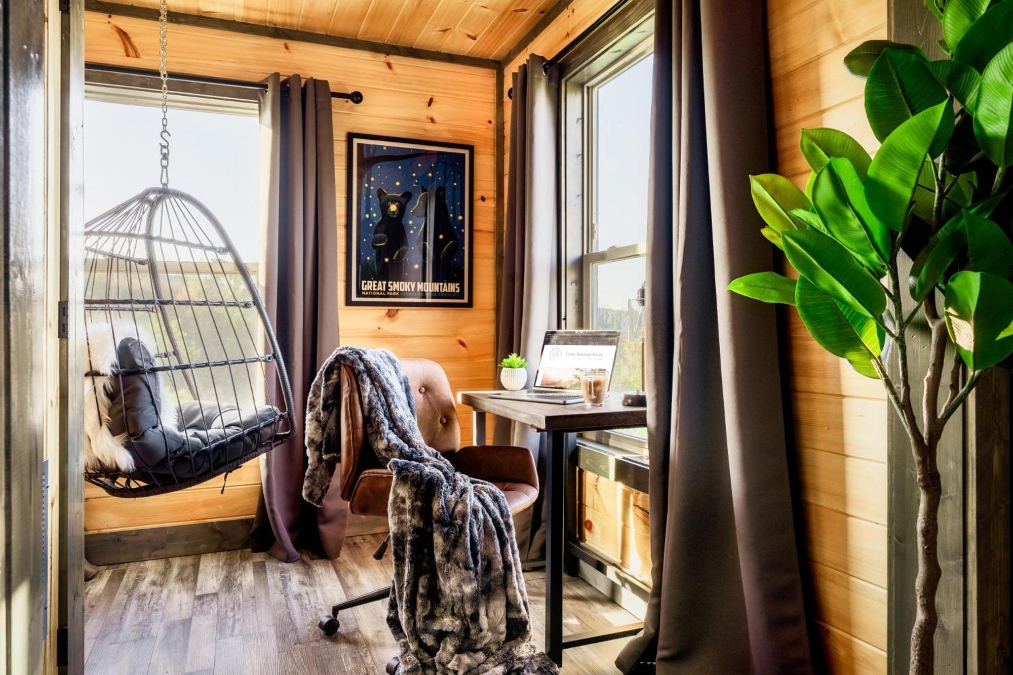 Mountainscape - Brand New Cabin W Views - Hottub - Firetable - Ps5 - Pooltable - 3 Pools Gatlinburg Dış mekan fotoğraf