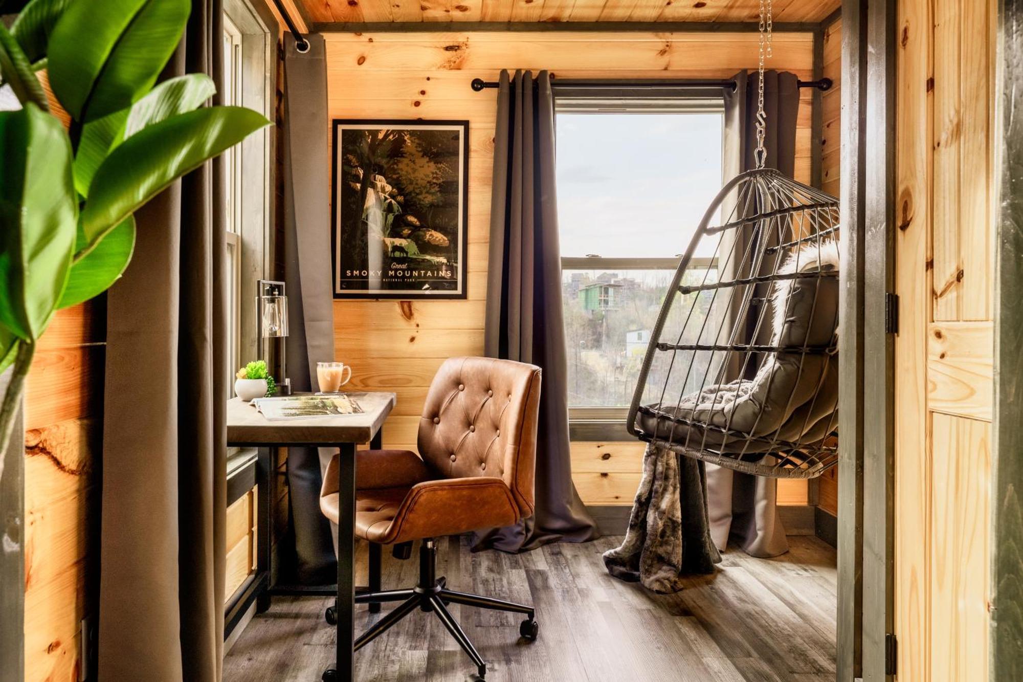 Mountainscape - Brand New Cabin W Views - Hottub - Firetable - Ps5 - Pooltable - 3 Pools Gatlinburg Dış mekan fotoğraf